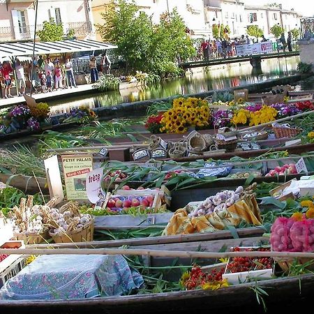 איל-סור-לה-סורג Gite De L'Olivier, Classe, Climatise, Jardin Avec Parking Gratuit Devant Le Logement Et A 5 Minutes Du Centre-Ville A Pied מראה חיצוני תמונה