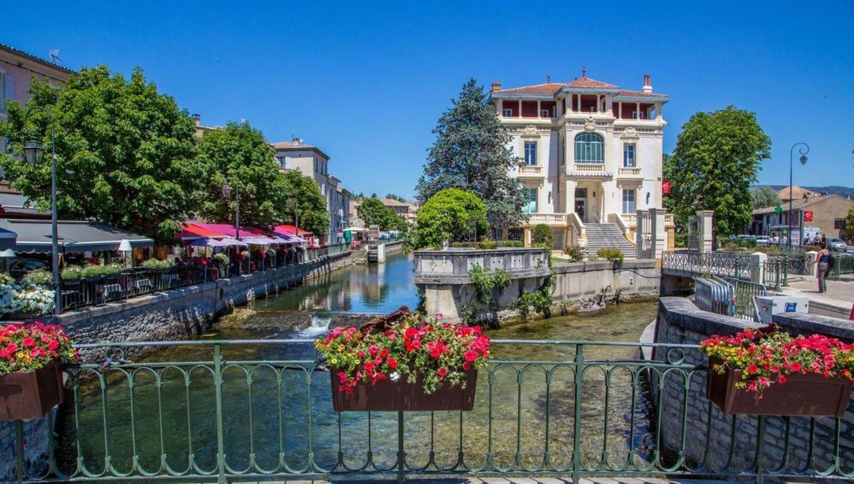 איל-סור-לה-סורג Gite De L'Olivier, Classe, Climatise, Jardin Avec Parking Gratuit Devant Le Logement Et A 5 Minutes Du Centre-Ville A Pied מראה חיצוני תמונה